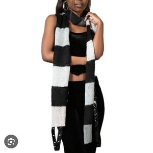 Killstar X Avril Lavigne Scarf